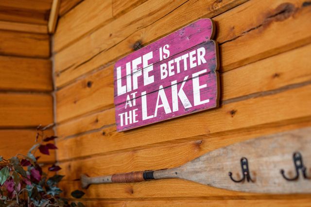 963 Hallie Drive, Blue Eye, MO 65611