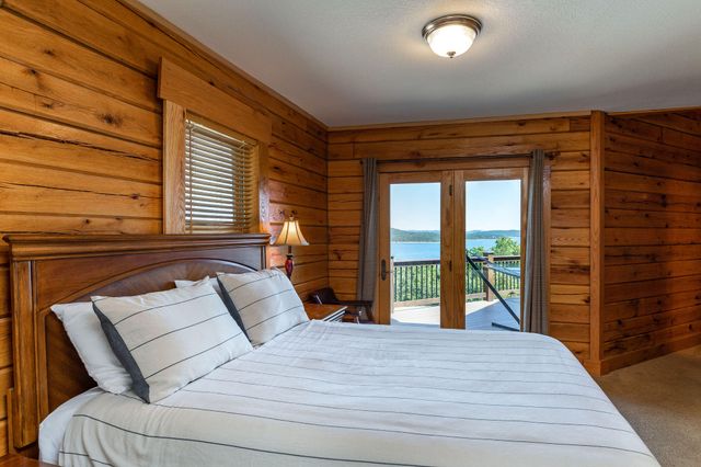 963 Hallie Drive, Blue Eye, MO 65611