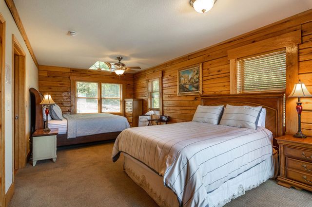 963 Hallie Drive, Blue Eye, MO 65611