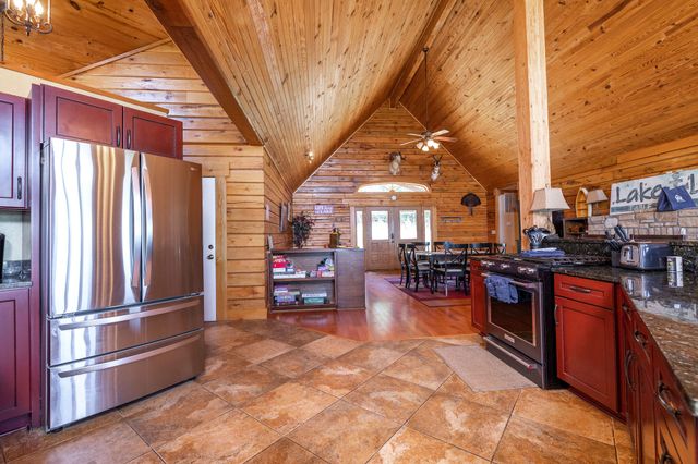 963 Hallie Drive, Blue Eye, MO 65611