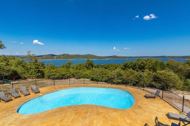 963 Hallie Drive, Blue Eye, MO 65611