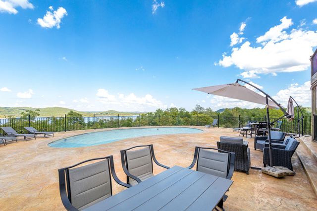 963 Hallie Drive, Blue Eye, MO 65611