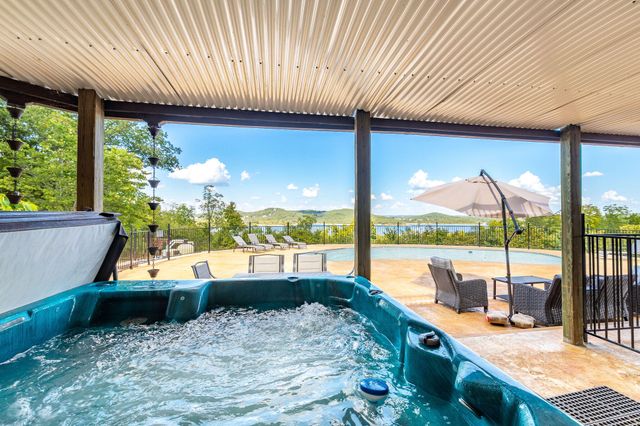 963 Hallie Drive, Blue Eye, MO 65611