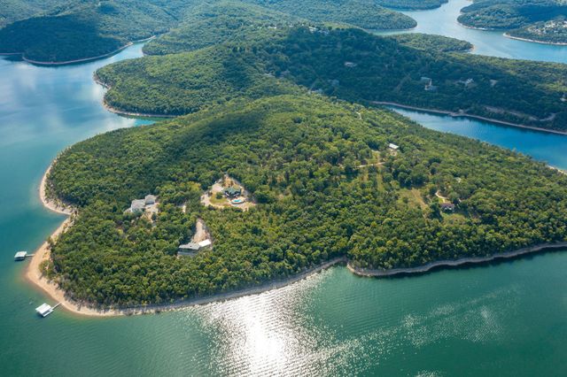 963 Hallie Drive, Blue Eye, MO 65611