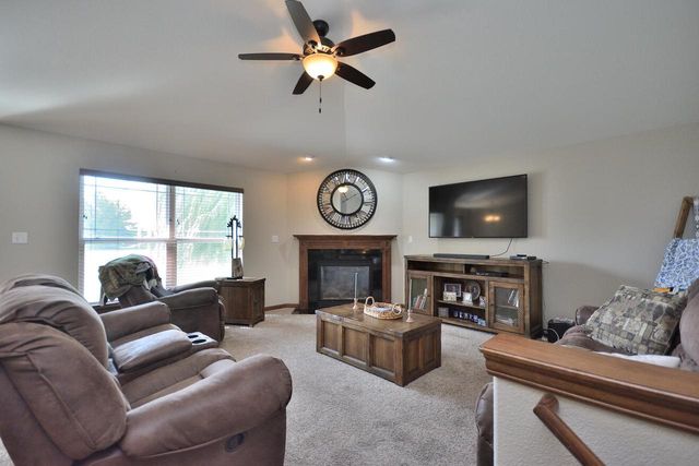 1417 Mamerow LANE W, Oconomowoc, WI 53066