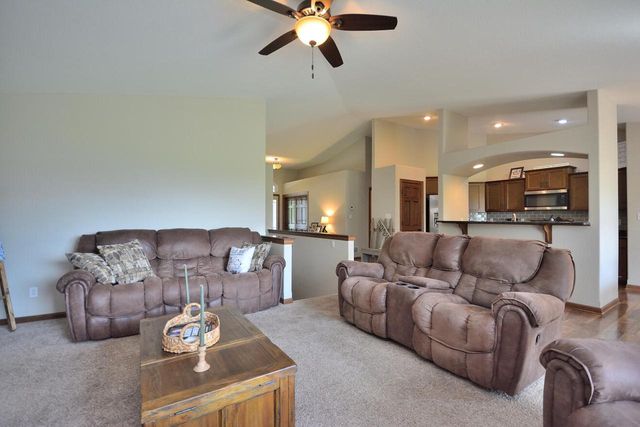 1417 Mamerow LANE W, Oconomowoc, WI 53066