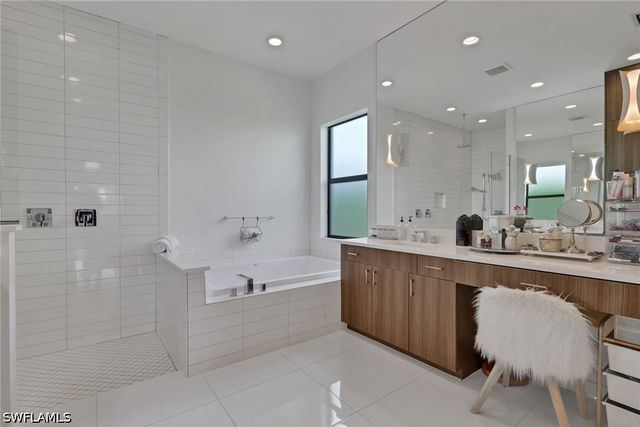 4509 Azalea DR, Naples, FL 34119