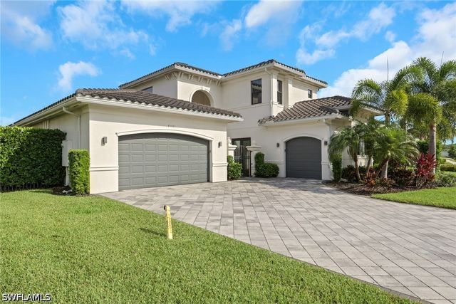 4509 Azalea DR, Naples, FL 34119