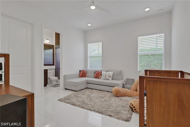 4509 Azalea DR, Naples, FL 34119