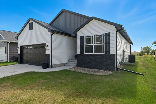 4937 Dostal Court SW, Cedar Rapids, IA 52404