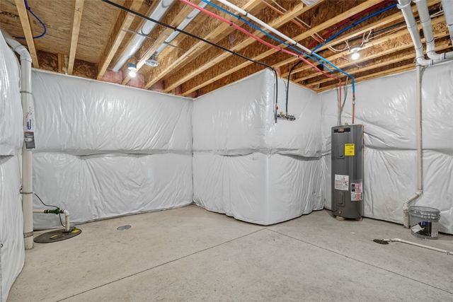 4937 Dostal Court SW, Cedar Rapids, IA 52404