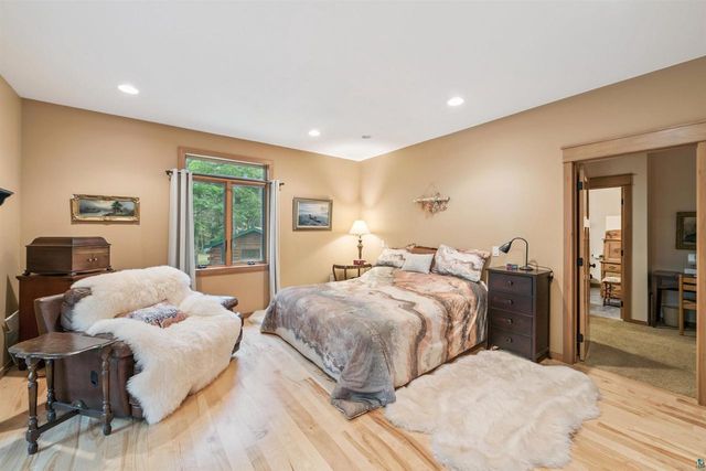 9625 Buskey Bay Dr, Iron River, WI 54847