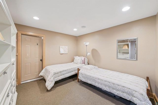 9625 Buskey Bay Dr, Iron River, WI 54847