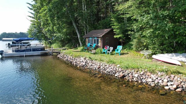 9625 Buskey Bay Dr, Iron River, WI 54847