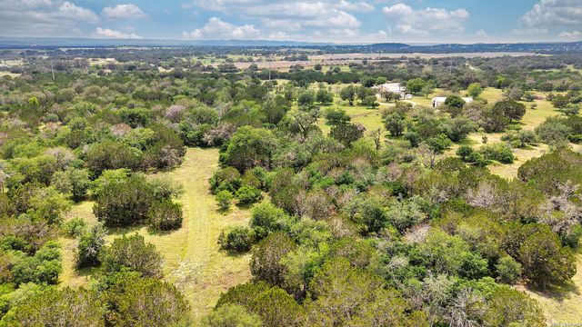 1220 flying t ranch, Bandera, TX 78003