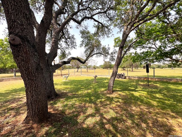 1220 flying t ranch, Bandera, TX 78003
