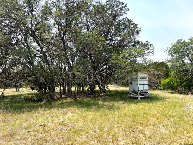 1220 flying t ranch, Bandera, TX 78003
