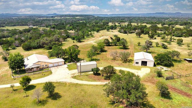 1220 flying t ranch, Bandera, TX 78003