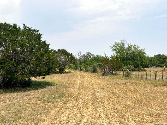 1220 flying t ranch, Bandera, TX 78003