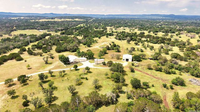 1220 flying t ranch, Bandera, TX 78003