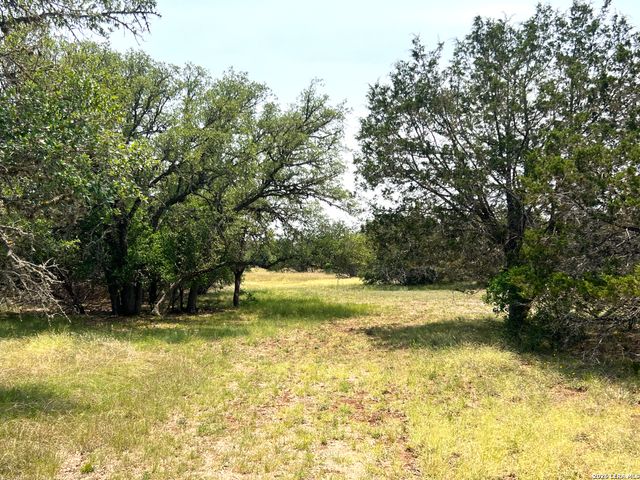 1220 flying t ranch, Bandera, TX 78003