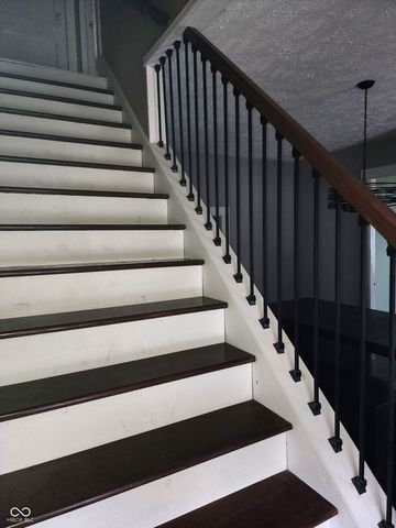 40 W Main Street, Monrovia, IN 46157