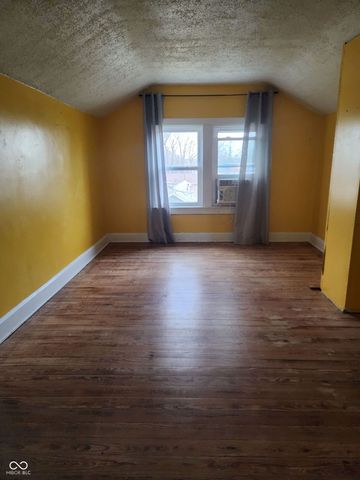 40 W Main Street, Monrovia, IN 46157