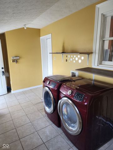 40 W Main Street, Monrovia, IN 46157