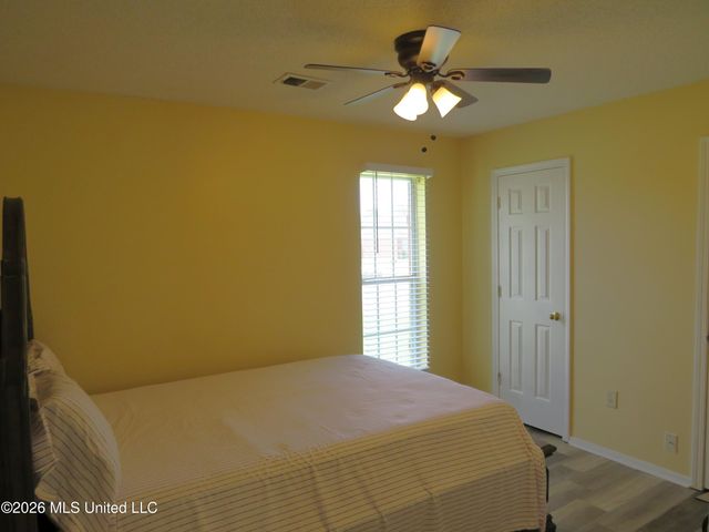 10372 Riggan Drive, Olive Branch, MS 38654
