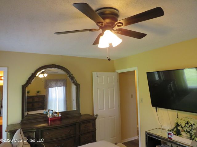 10372 Riggan Drive, Olive Branch, MS 38654