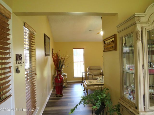 10372 Riggan Drive, Olive Branch, MS 38654
