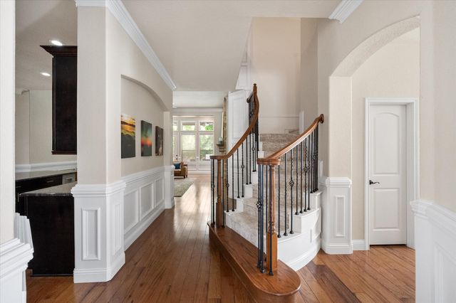 2711 Stonebriar Court, Arlington, TX 76001