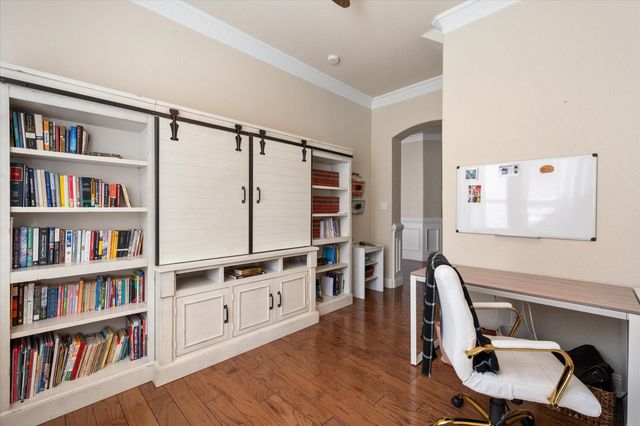 2711 Stonebriar Court, Arlington, TX 76001