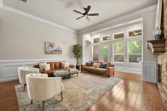 2711 Stonebriar Court, Arlington, TX 76001