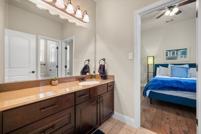 2711 Stonebriar Court, Arlington, TX 76001