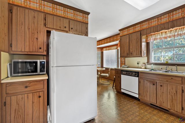 1051 Clairmont Place, Macon, GA 31204