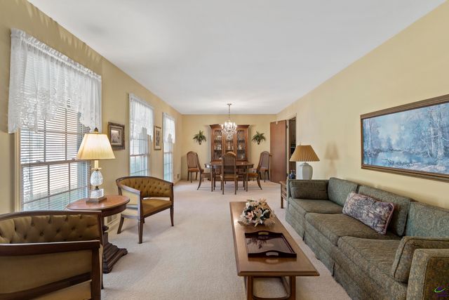 1051 Clairmont Place, Macon, GA 31204