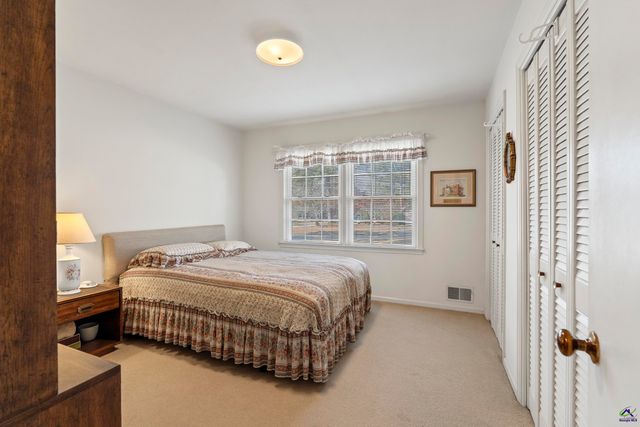 1051 Clairmont Place, Macon, GA 31204