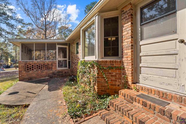 1051 Clairmont Place, Macon, GA 31204