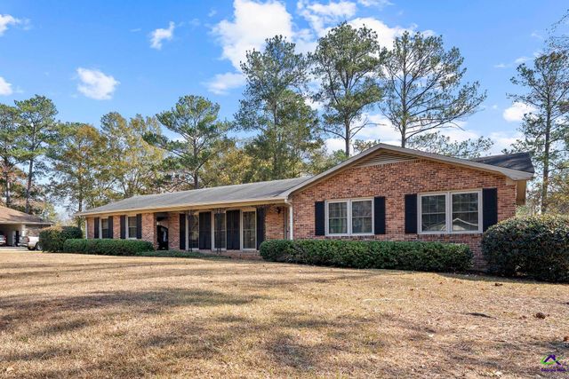 1051 Clairmont Place, Macon, GA 31204