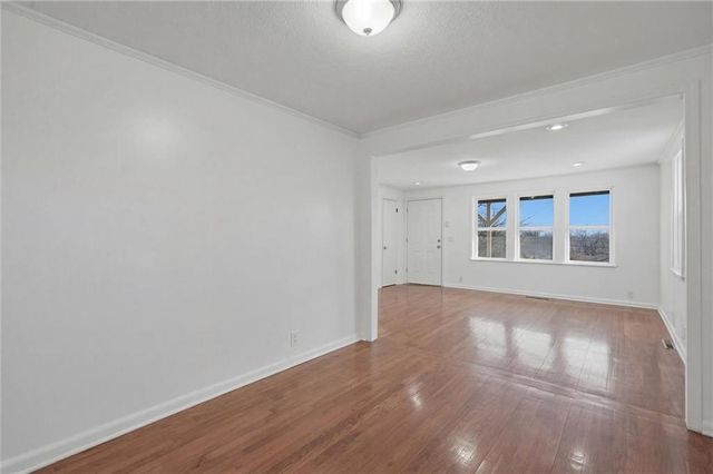 20118 E TRUMAN Road, Independence, MO 64056