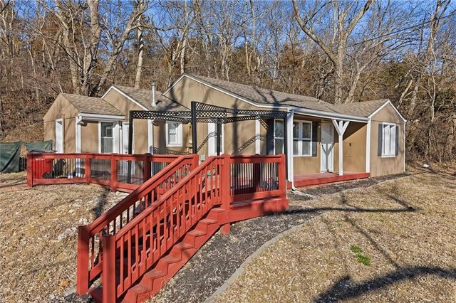 20118 E TRUMAN Road, Independence, MO 64056