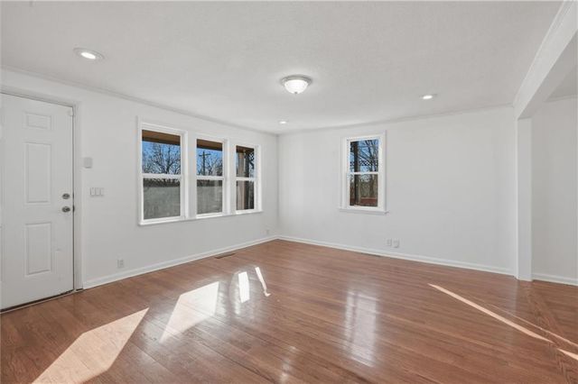 20118 E TRUMAN Road, Independence, MO 64056