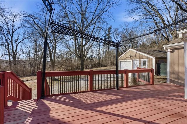 20118 E TRUMAN Road, Independence, MO 64056