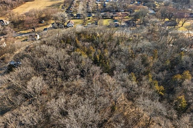 20118 E TRUMAN Road, Independence, MO 64056