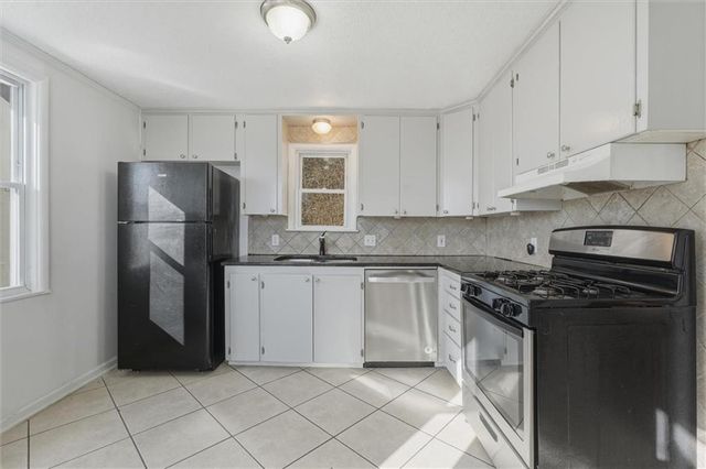 20118 E TRUMAN Road, Independence, MO 64056