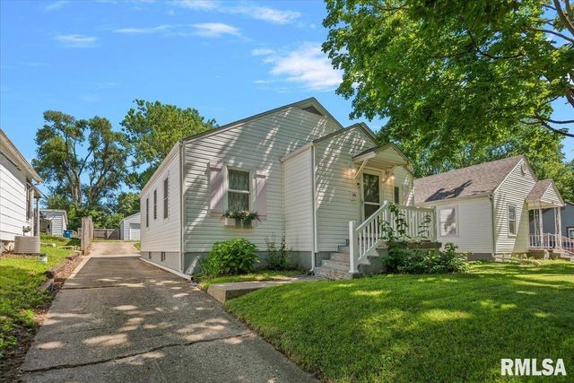 523 Wood Avenue, Springfield, IL 62702