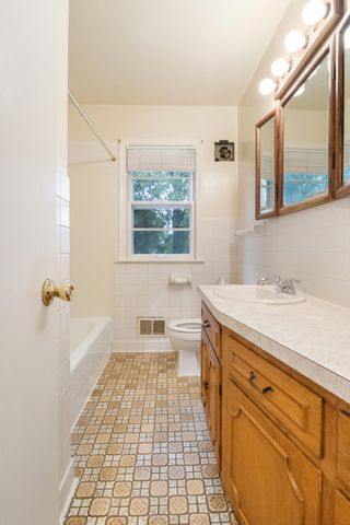 6233 12th Avenue S, Richfield, MN 55423