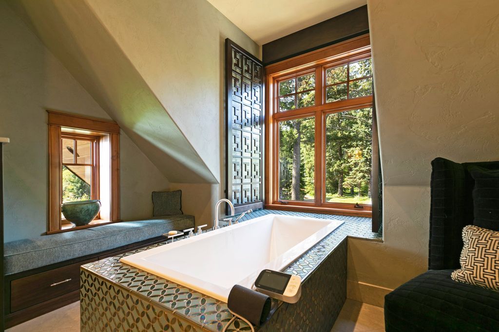 Address unavailable. photo 36