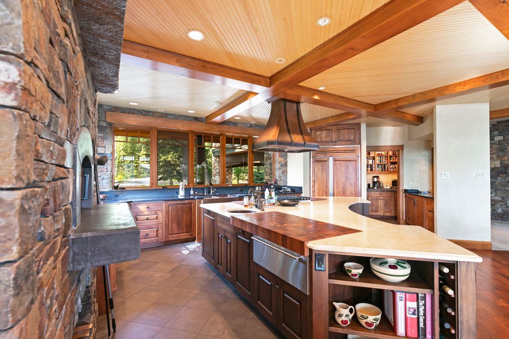 Address unavailable. photo 44